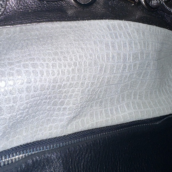 B. Makowsky Hobo Bag - Picture 2 of 10